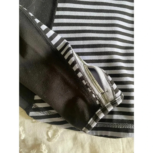 Lululemon Jacket Women’s 4 Run U-Turn Pullover Reversible - Picture 9 of 11